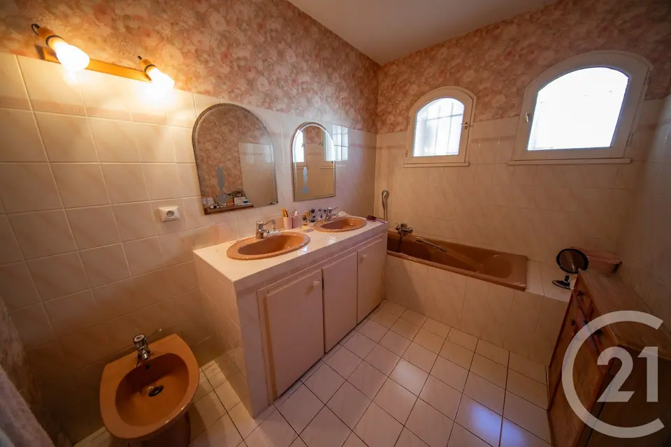 Maison 5 pièces 138 m² à vendre à Saint-Médard-en-Jalles — photo 12