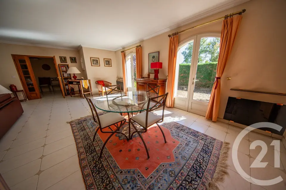 Maison 5 pièces 138 m² à vendre à Saint-Médard-en-Jalles — photo 3
