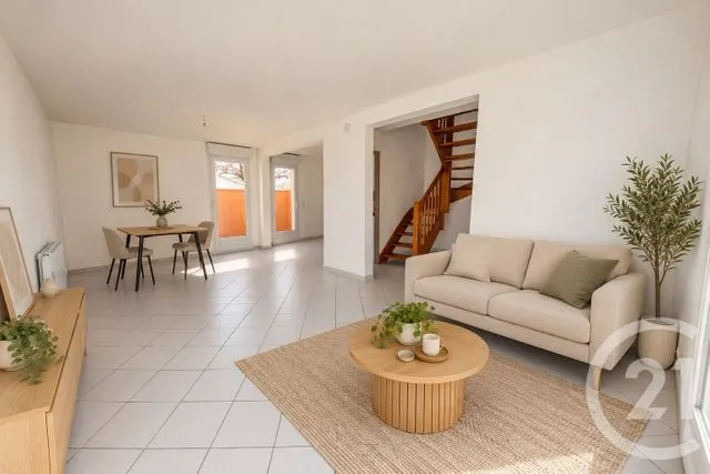 Maison à louer à Saint-Médard-en-Jalles — CENTURY 21 Kadima