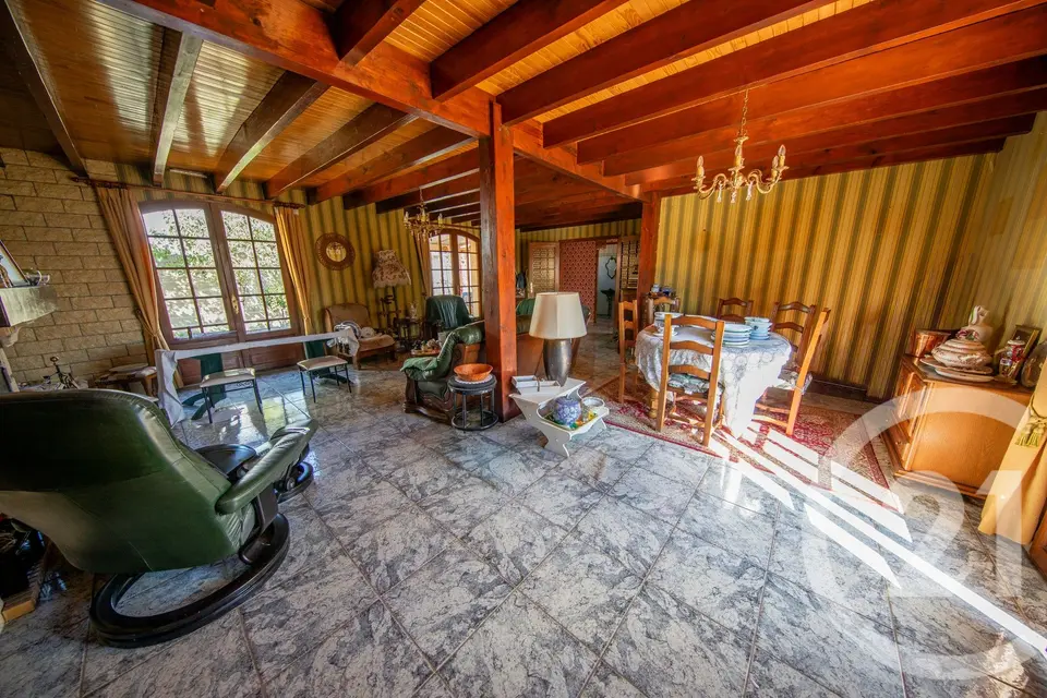 Maison 5 pièces 122 m² à vendre à Saint-Médard-en-Jalles — photo 3