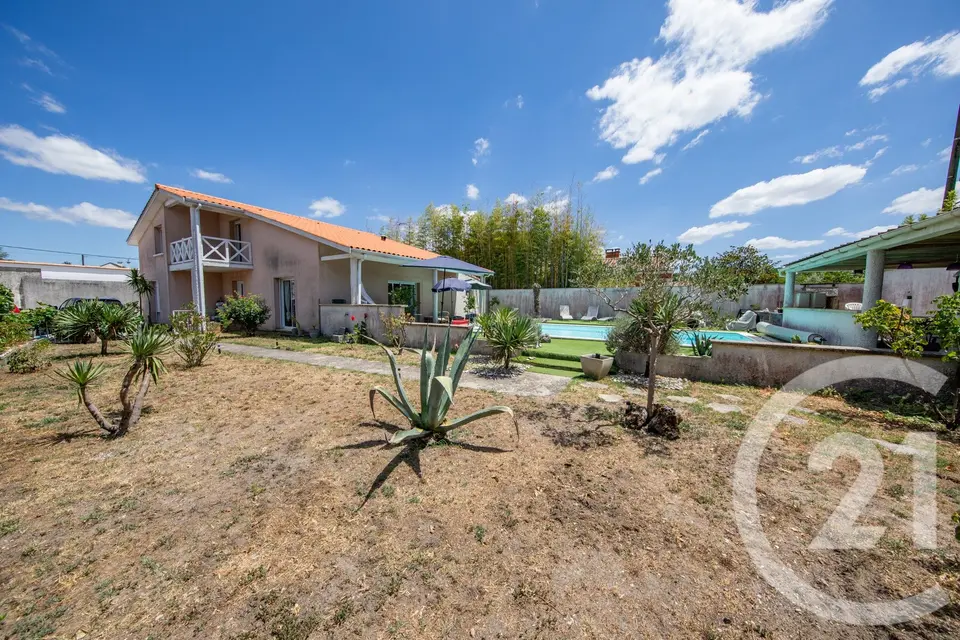 Maison 6 pièces 124 m² · à Saint-Médard-en-Jalles · 124 m² · 520 000 €