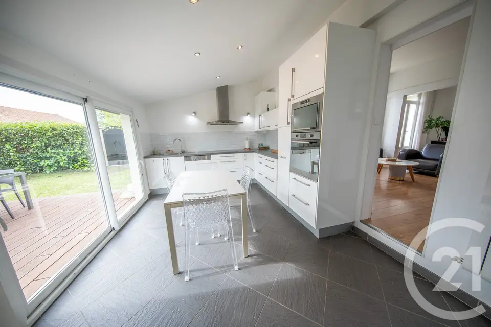 Maison 5 pièces 127 m² à vendre à Saint-Médard-en-Jalles — photo 8