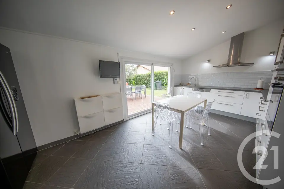 Maison 5 pièces 127 m² à vendre à Saint-Médard-en-Jalles — photo 9