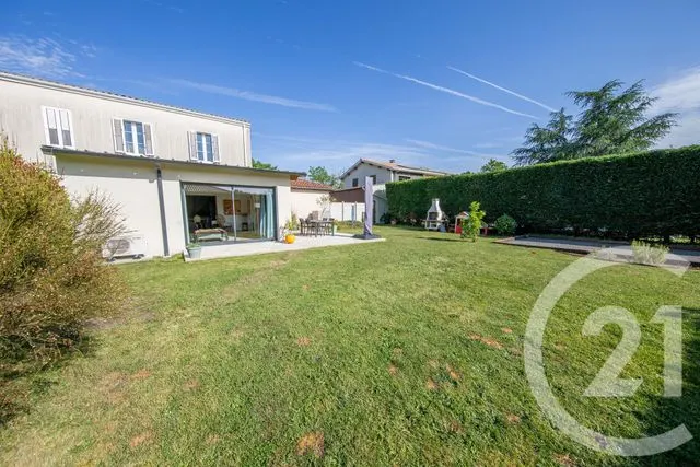 Maison à vendre à Sainte-Hélène — CENTURY 21 Kadima
