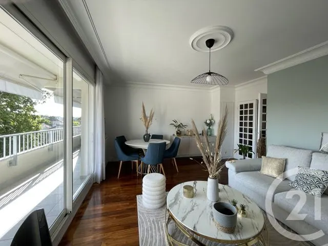 Appartement vendu à Bordeaux par CENTURY 21 Kadima