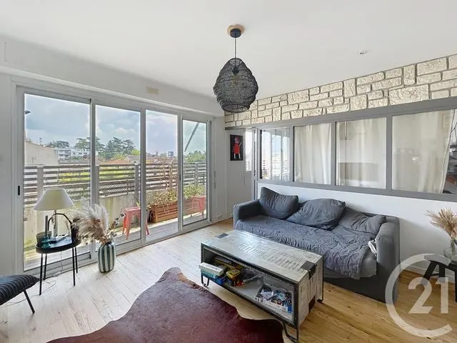 Appartement vendu à Bordeaux par CENTURY 21 Kadima